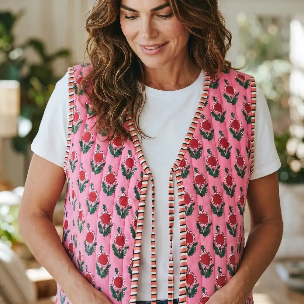 Womens Vest Size Medium Pink Floral Retro Quilt Look Unique Fun Flowers Casual - Picture 1 of 8